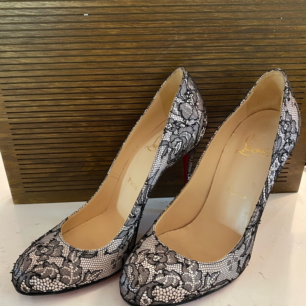 Christian Louboutin Fifi 100 Satin/Lace Chantilly